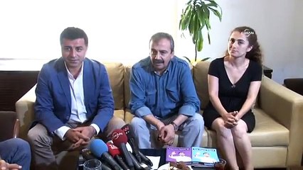 Demirtaş: Cumhurbaşkanı adayları televizyonda bir araya gelsin