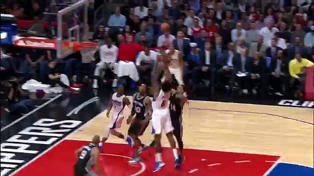 DeAndre Jordan Throws Down the Monster Alley-Oop!