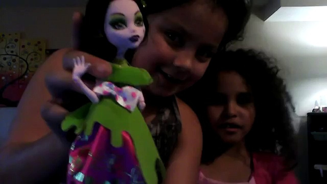 1st Sister Video Monster High Review