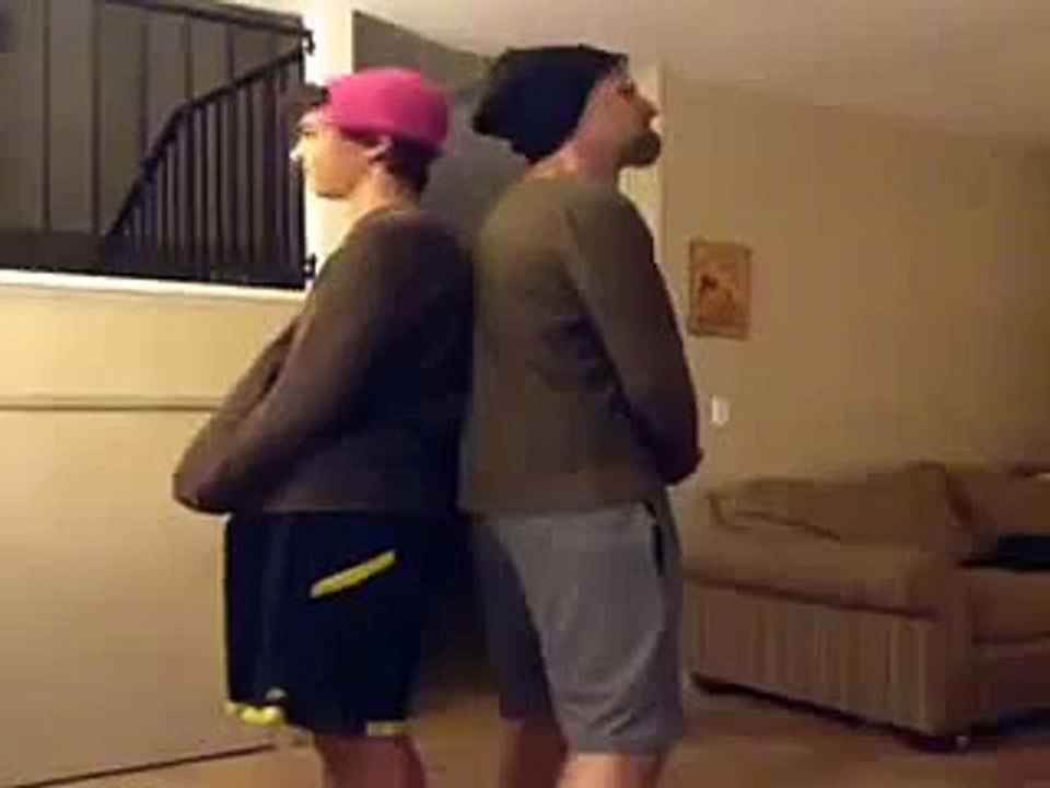 Extreamly Diffrent Dance Step you Never Seen