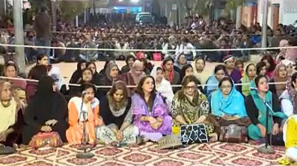 Very Shocking Video – Altaf Hussain Explaining Reproduction Process to Workers After Drunk