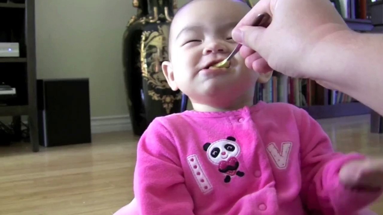 Little Girl Hates Baby Food - Babies and Food - toddletale