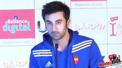 Ranbir Surprises With Barfi&#39;s Youtube Interactive App !