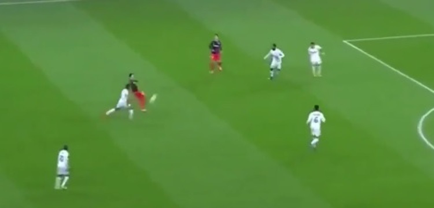 Aritz Aduriz asalta al Olympique de Marsella con un golazo de volea y ya lleva 26 esta temporada