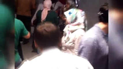 Tutuklanan polisleri, yakınları 'hırsızlar utansın' diye uğurladı