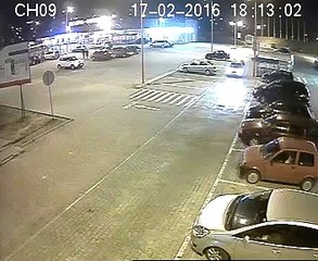 Kolizja 15-latka pod Centum Handlowym Wamex