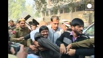 محامون يعتدون بالضرب على رئيس طلابي متهم بالتحريض على الفتنة في الهند