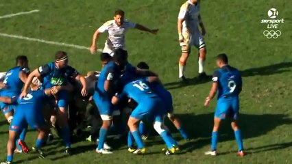 Jerome Kaino prend un rouge pour un coup de poing