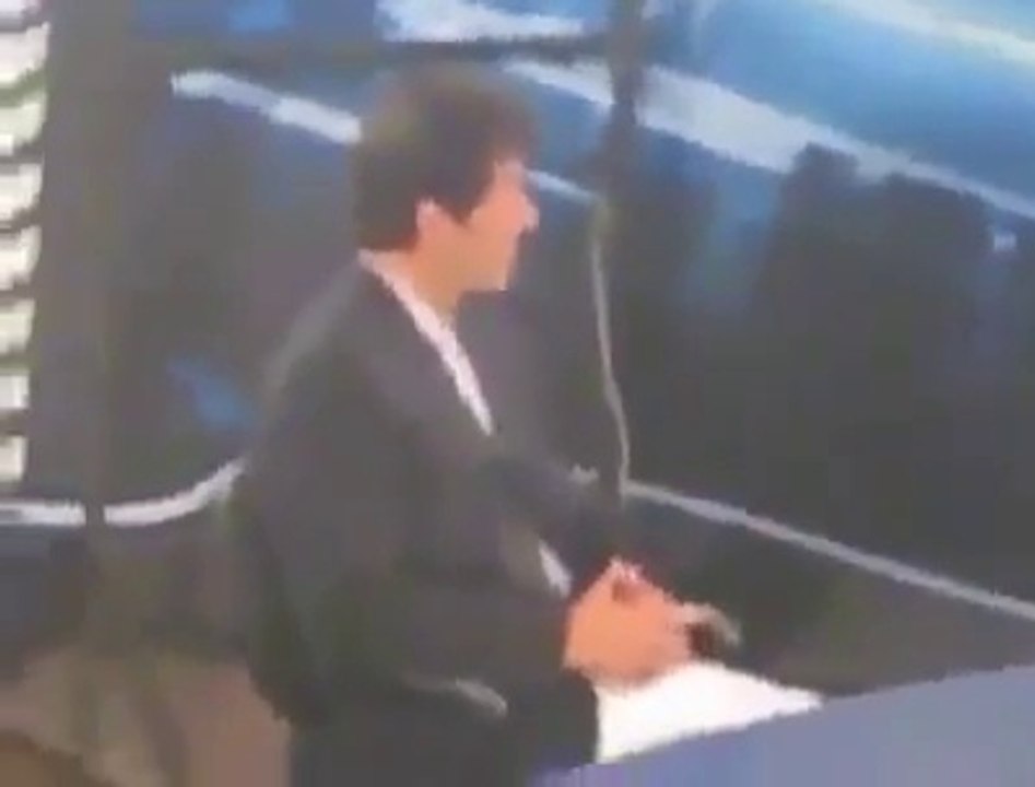 Imran khan and Mubashar luqman back camera during interview