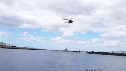 Crash d'un hélicoptère à Pearl Harbor