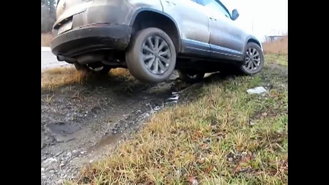 Volkswagen Tiguan 2.0 TSI 4x4 Off-road Test Diagonal