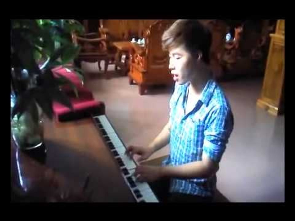 [Vietnam's Got Talent 2012 - 2nd chance] Kenial KP - Perfect Two