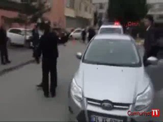 "Üzerimde bomba var" diye bağırdı, polis alarma geçti