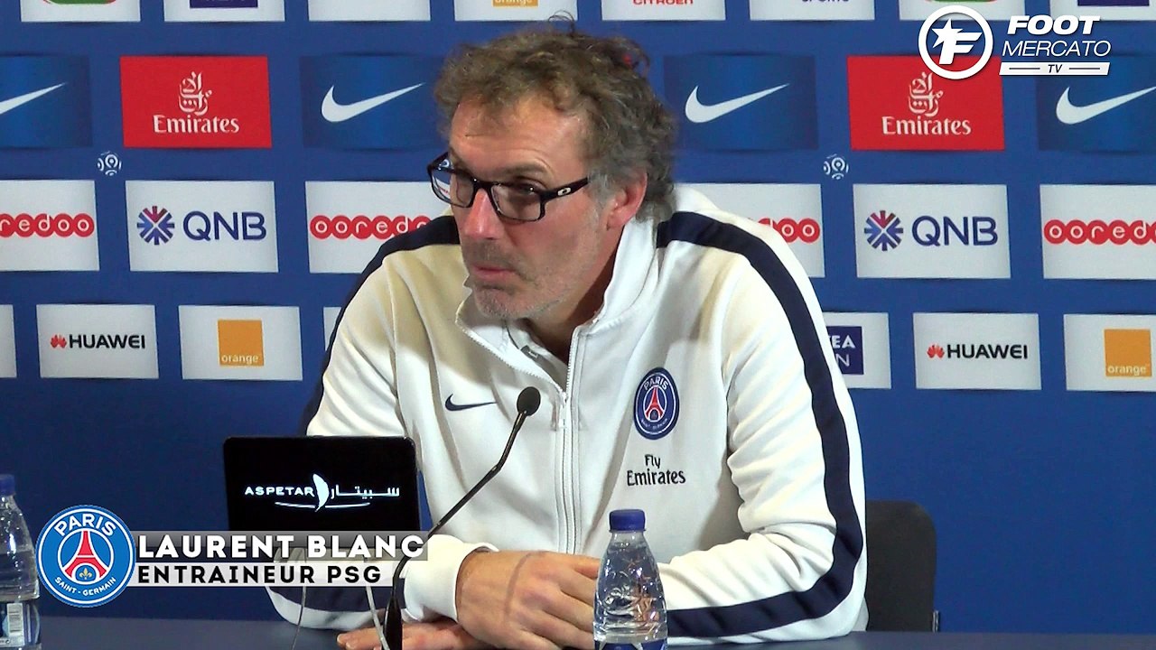 Blanc rend hommage à Lavezzi