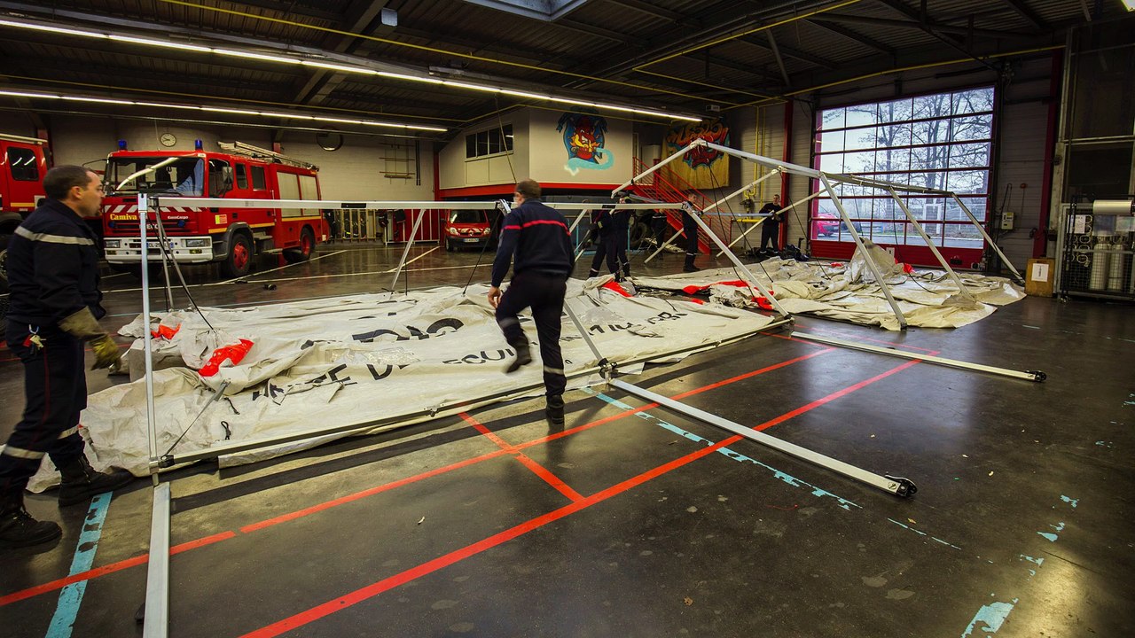 La chaîne de décontamination des sapeurs-pompiers en ultra accéléré