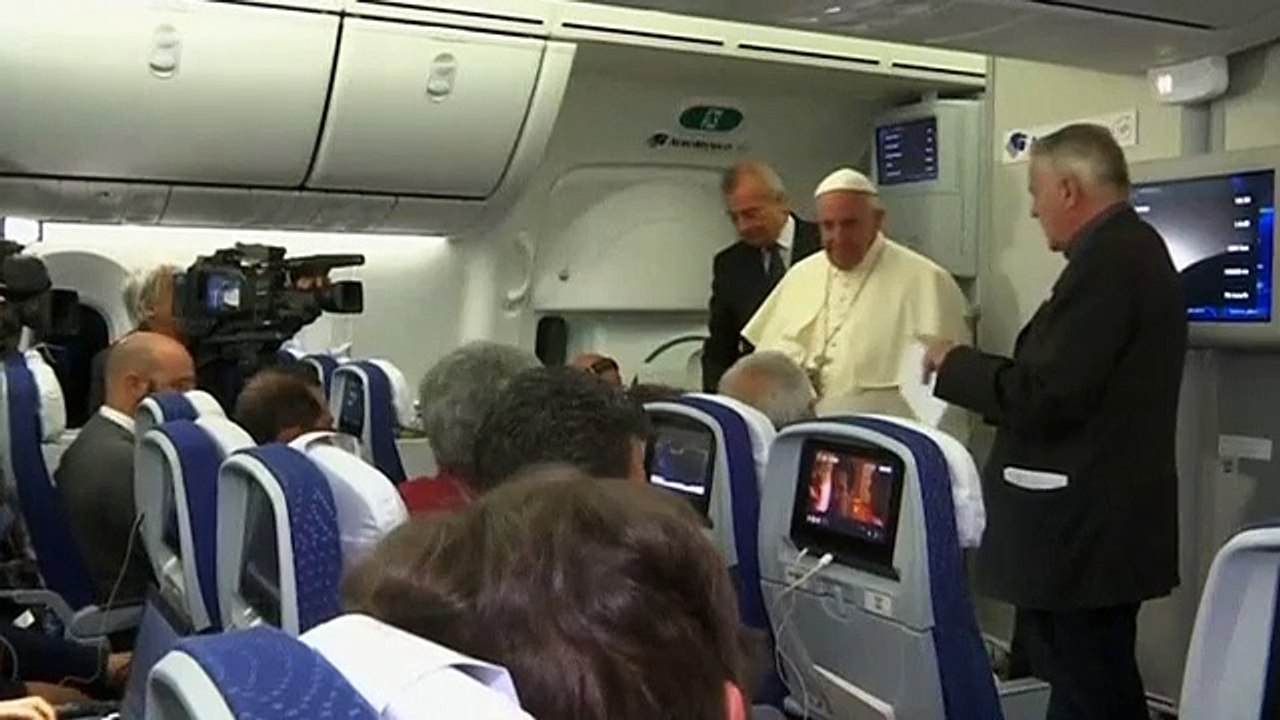 Pope: "Avoiding a pregnancy is not an absolute evil"