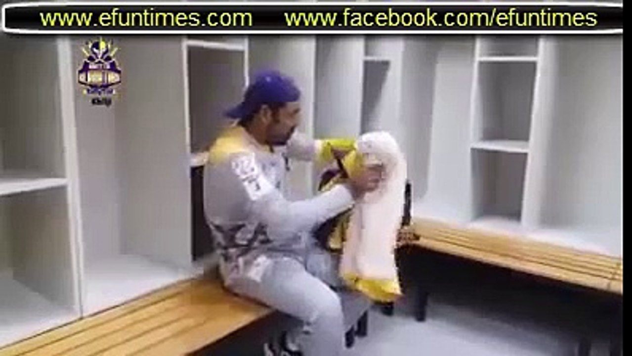 Pakistani-Cricketer-Sarfraz-Ahmed-Naat--Sarfraz-Ahmed-Reciting-Naat--PSL-2016