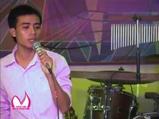 [Vietnam's Got Talent 2012 - 2nd chance] Trần Minh Trí - Đầu hạ mưa bay