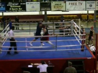 Travis Hatfield fighting in hooks for books 4/8/11 (Part 1)