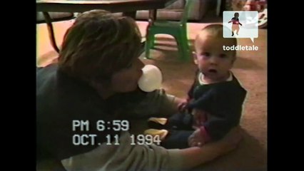 Baby boy is obsessed with bubbles - Cute - toddletale