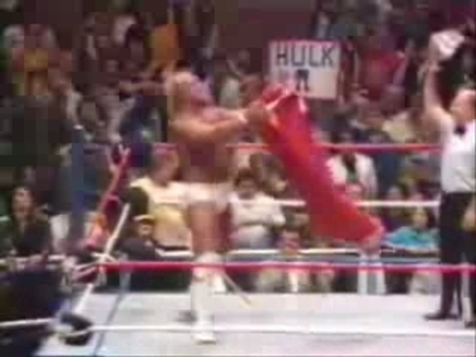 Hulk hogan entrance titantron