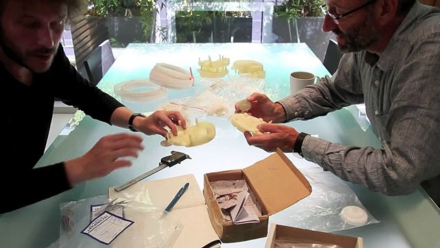 Лампа GravityLight светит за счет силы притяжения Земли