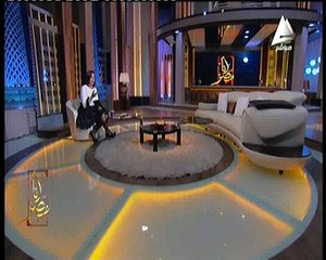 في «أنا مصر» داليا البحيري تقف دقيقة حداد على حضارة 7000 سنة