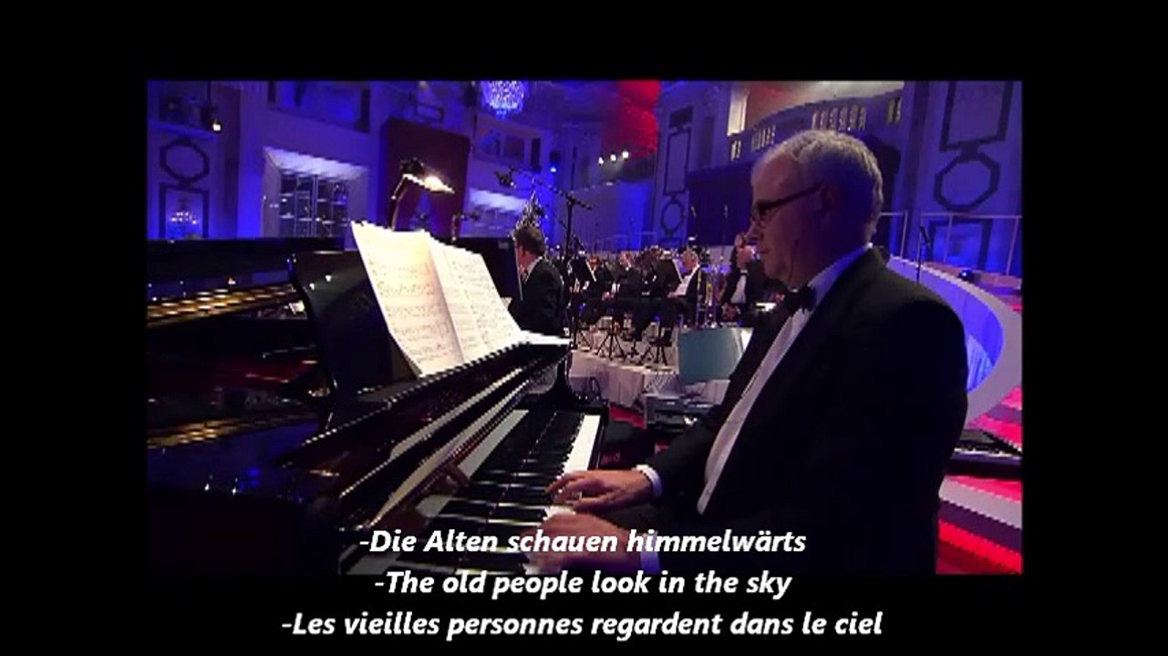 Helene Fischer-- Am Weihnachtsbaum die lichter brennen