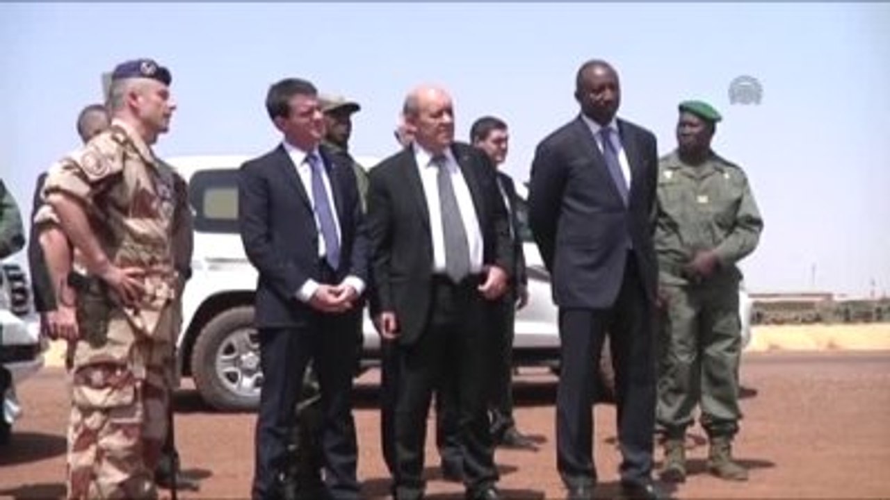 Fransa Başbakanı Valls Mali'de
