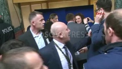 Kosova?da Kadın Milletvekili Arbedede Yaralandı