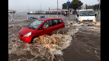 Üsküdar'da deniz ile kara yine birleşti