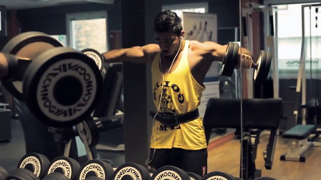 -Fitness meets Bodybuilding - Mohamed Ali -Johan Bank - YouTube