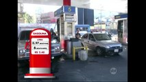 Com maior inflação do mundo, Venezuela eleva preço da gasolina em 6000%