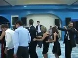 Düğünde kopartan PENGUEN dansı dedeye dikkat