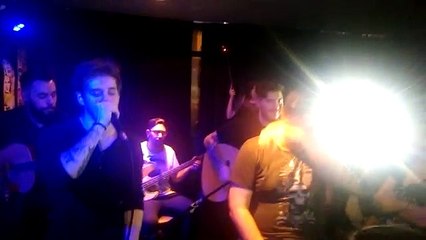 Loyalty Entre Mentiras Rocket Bar &  Music 2015