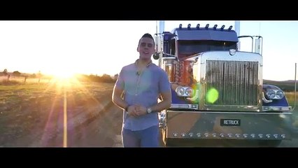 RETRUCK&#39;s Optimus Prime for Social Autobots