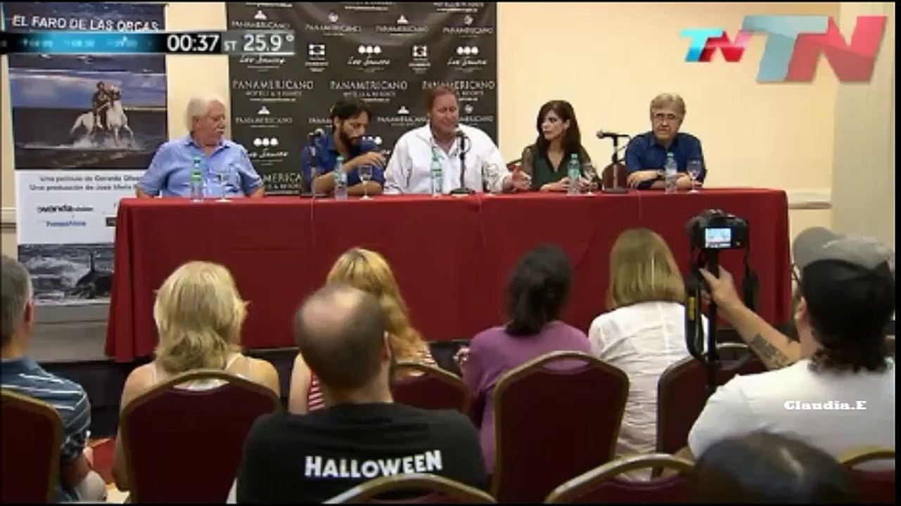 Joaquín Furriel y Maribel Verdú  "El faro de las orcas"