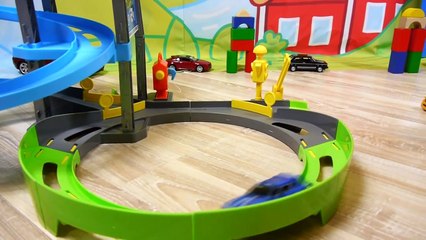 Мультфильмы про машинки. Гоночная Трасса. Машинка Спиди и автобус Бас