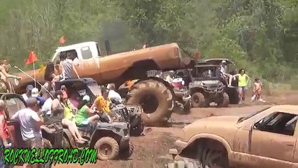 Bigfoot Crazy Video Monster Trucks extreme mudding