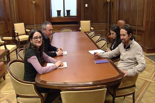 Podemos y Compromís acercan posturas en el Congreso