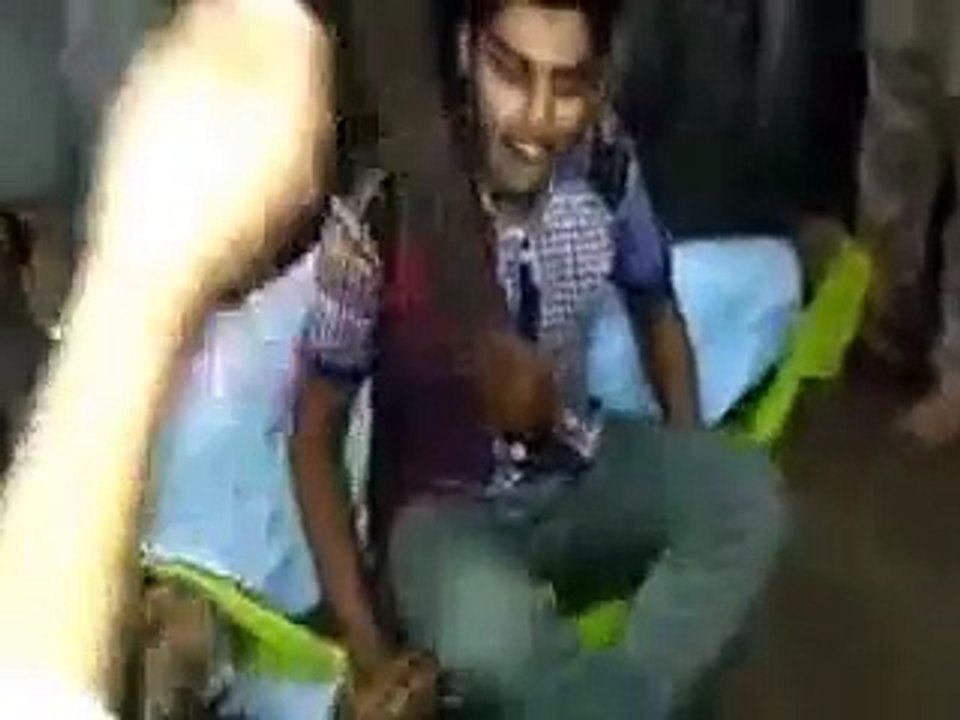 Whatsapp Funny Videos Dont Trust Close Friends - Why Because Watch This