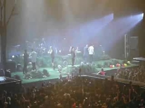 You spin me round INDOCHINE