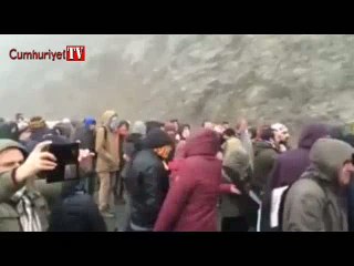 Cerattepe yolunda 'Sık bakalım' sloganı