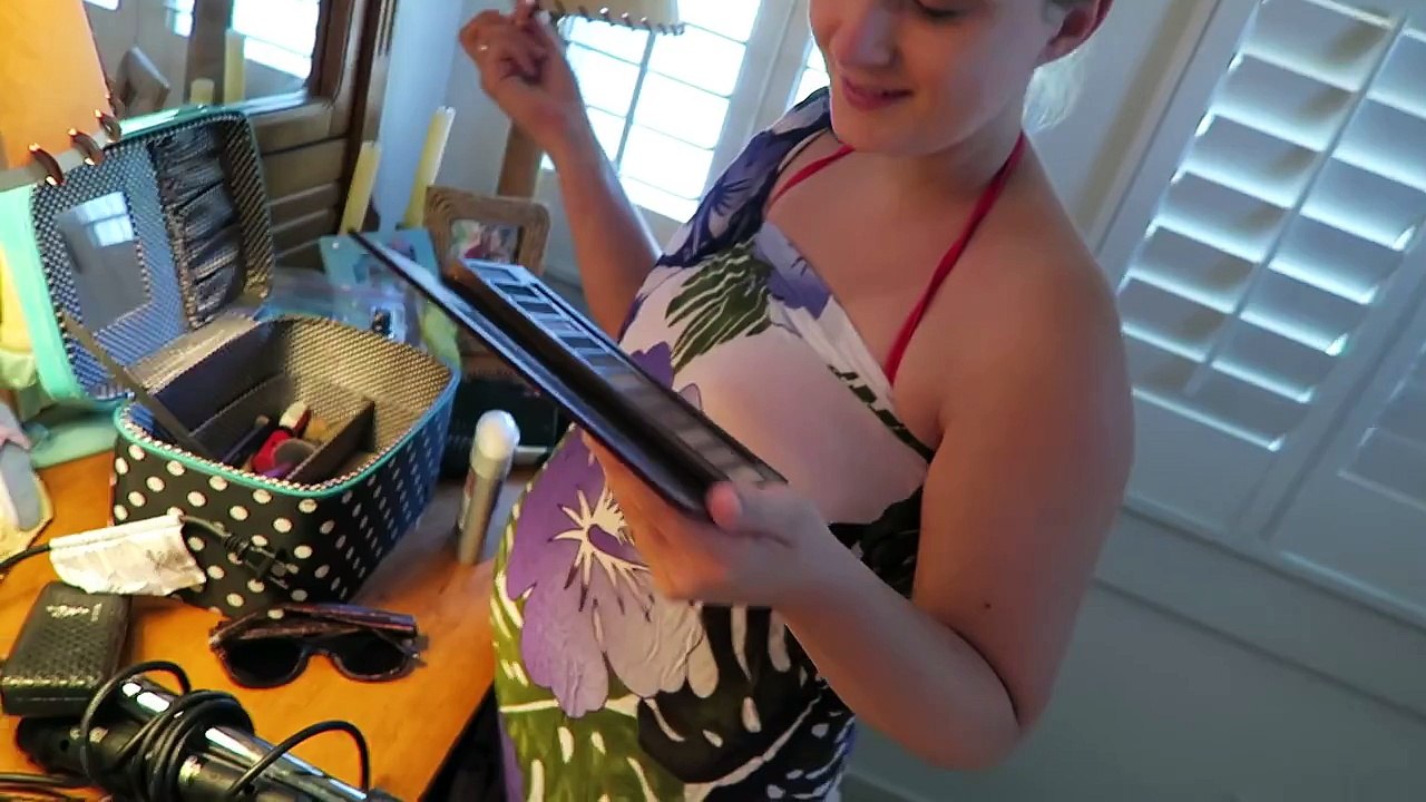 PREGNANT FLORIDA HOTTY!