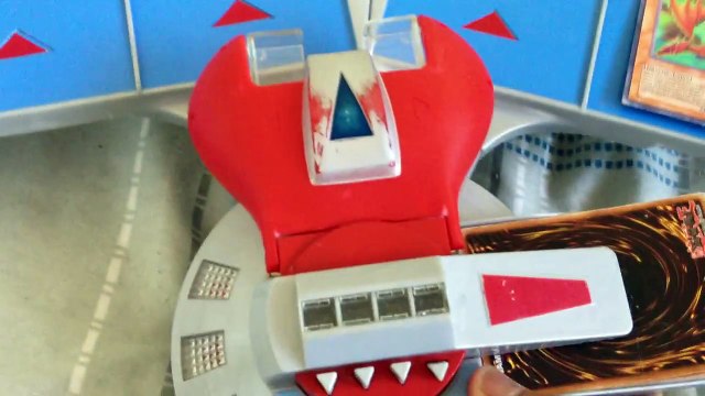 Yu Gi Oh! Duel Disk Battle City REVIEW