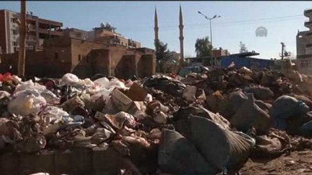 Cizre Patlayıcı ve Çöplerden Temizleniyor