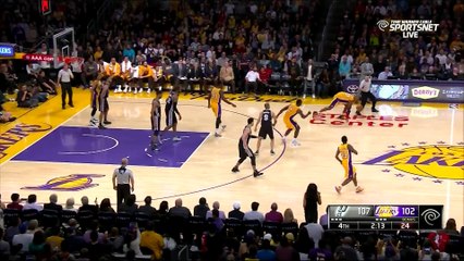 Kobe Bryant insensible à la douleur face aux Spurs
