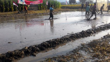 FUNNIEST MUD FOOTBALL EVER PART 2