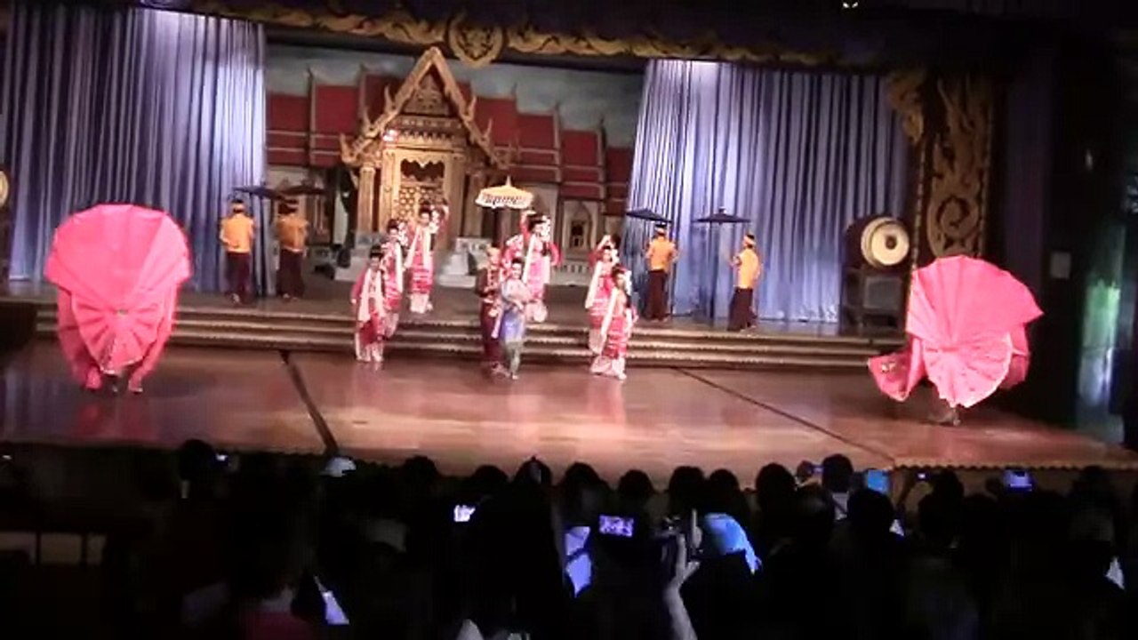 Тайланд  Шоу трансвиститов