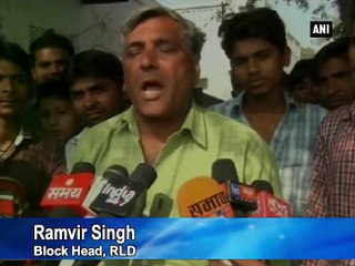 Aligarh village bans use of cell phones by under-18 girls